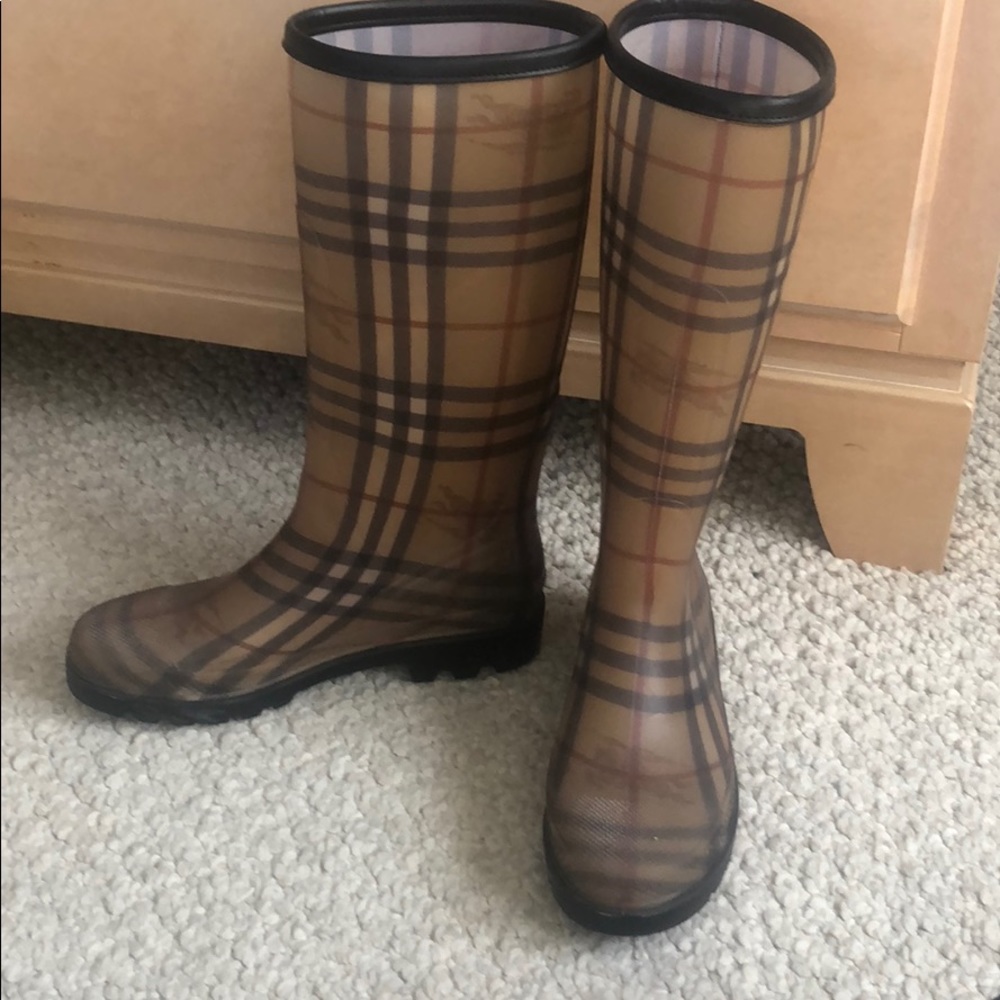 Burberry boot - Picture 2 of 7